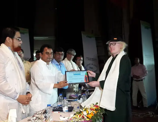 ce guevara youth award